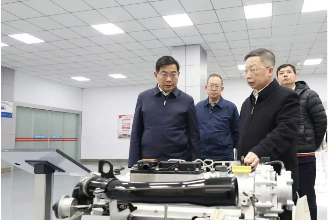 杨承新在经开区、、、盘龙区调研时强调：强化产业支持 激活文旅活力 为高质量发展注入强劲动能
